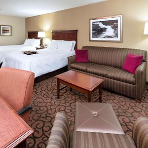 Queen Room Two Queen Beds Sofa Bed Non-Smoking